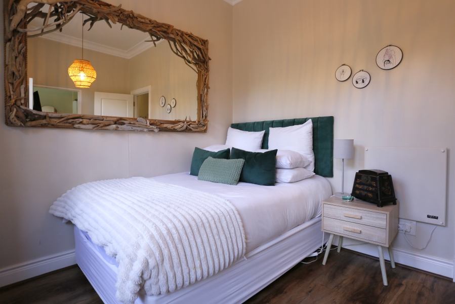 4 Bedroom Property for Sale in Constantia Western Cape